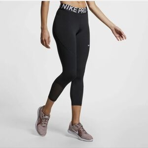 Nike Black Pro crop Leggings BNWT